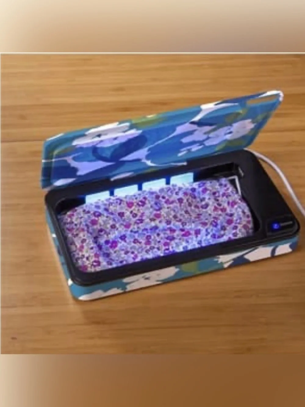 UVC Phone Sanitizer & Charging Case - Blue Floral